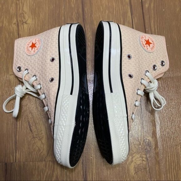 NWB Converse - Womens' Alt Exploration Chuck 70 High Top Women Size 6 - Picture 5 of 10